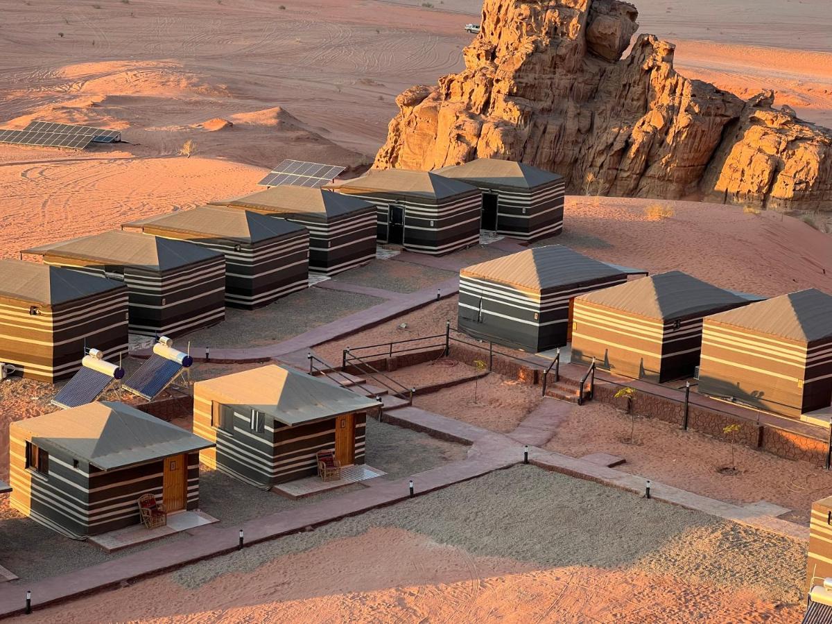 Wadi Rum Eagle Luxury Camp Hotel Ngoại thất bức ảnh